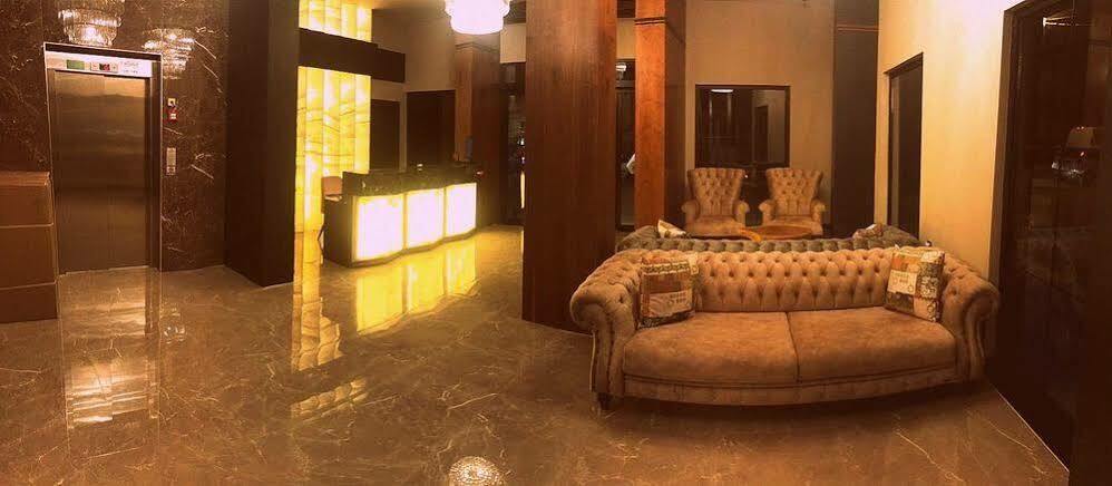 Dedehan Hotel ทรับซอน ภายนอก รูปภาพ
