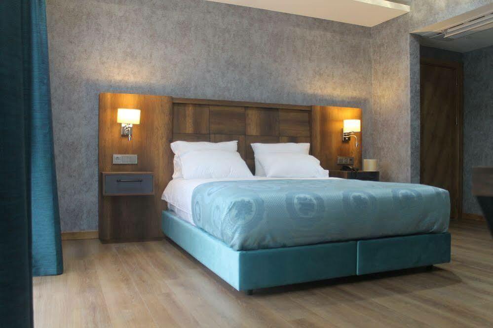 Dedehan Hotel ทรับซอน ภายนอก รูปภาพ