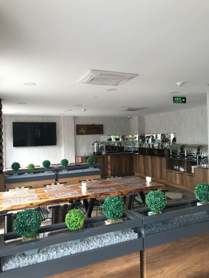 Dedehan Hotel ทรับซอน ภายนอก รูปภาพ