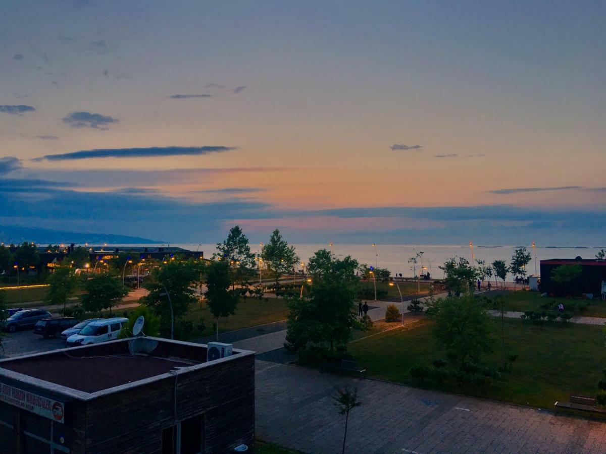 Dedehan Hotel ทรับซอน ภายนอก รูปภาพ